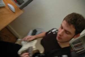 keith on guitar1